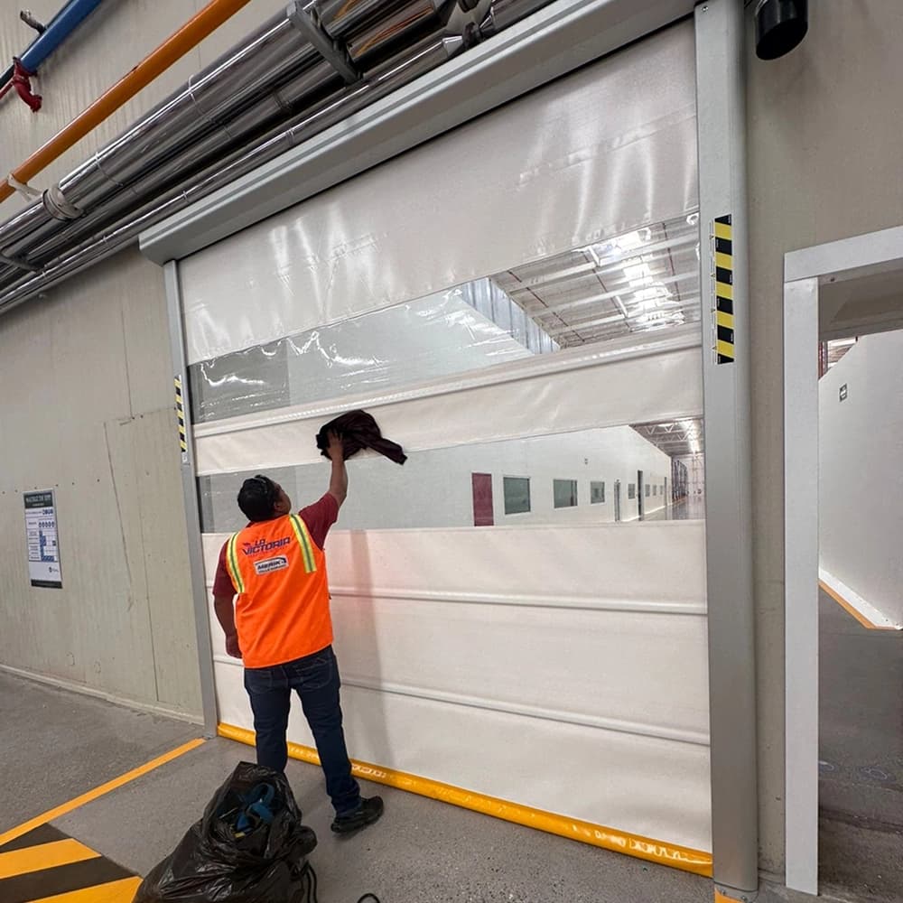 Puertas rápidas autorreparables 3